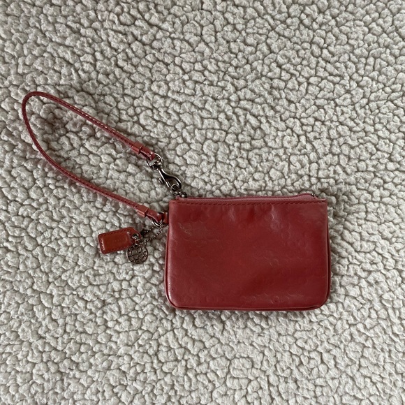 Coach Handbags - Coach Wristlet